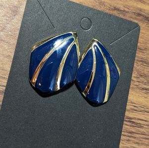 5/$20 large vintage studs